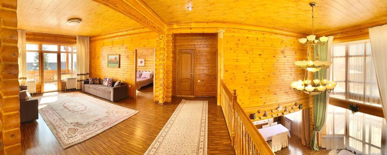 сакский двор Holiday home *