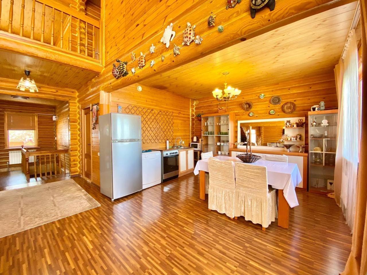 сакский двор * Besqaynar