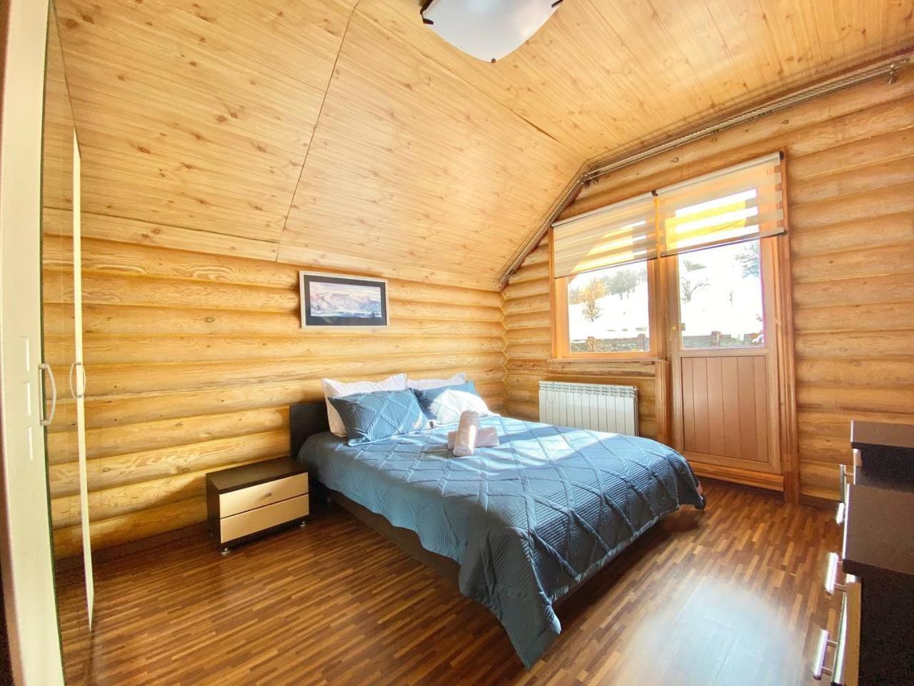 сакский двор Holiday home *