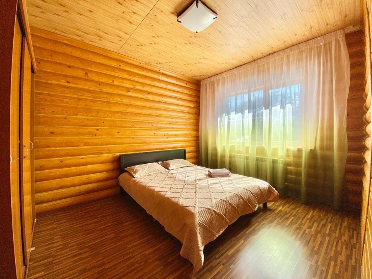 сакский двор Holiday home